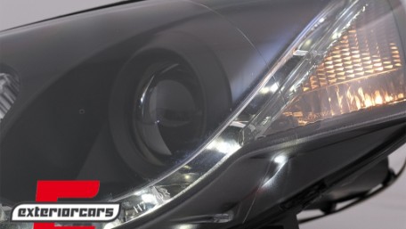 Prednja svjetla LED DayLight (crna) / Volkswagen Passat B6 3C (03.2005-2010), LPVWC2