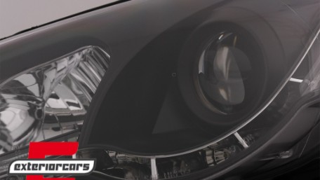 Prednja svjetla LED DayLight (crna) / Volkswagen Passat B6 3C (03.2005-2010), LPVWC2
