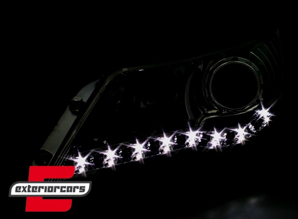 Prednja svjetla LED DayLight (crna) / Volkswagen Tiguan I (10.2007-2011), LPVWI1