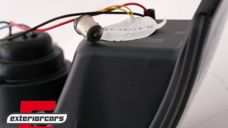 Prednja svjetla LED DayLight LED žmigavci (crna) / Opel Vectra B (1995-12.1998), LPOP74