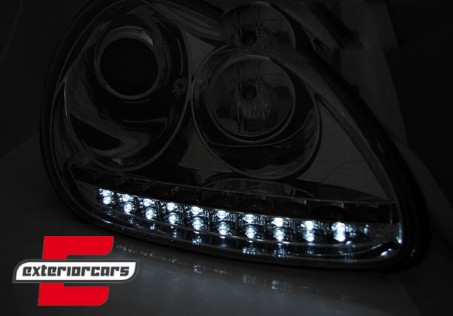 Prednja svjetla LED DayLight Xenon (chrome) / Porsche Cayenne (02-06), LPPO03