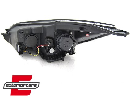 Prednja svjetla LED DayLights (chrome) / Ford Focus III Mk3 (2010-2014), LPFO91