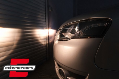 Prednja svjetla LED DayLights (crna) / Audi A4 B7 (2004-2008), LPAU52