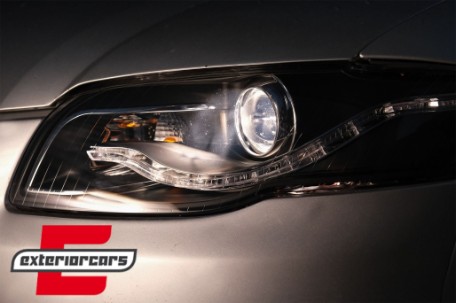Prednja svjetla LED DayLights (crna) / Audi A4 B7 (2004-2008), LPAU52