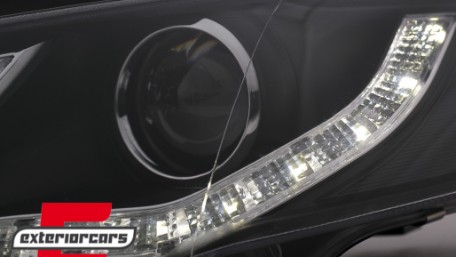 Prednja svjetla LED DayLights (crna) / Audi A4 B7 (2004-2008), LPAUE5