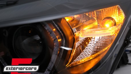 Prednja svjetla LED DRL Angel Eyes (crna) / BMW serije 3 F30 F31 LCI limuzina karavan (2015-2019), LPBMN2