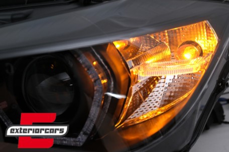 Prednja svjetla LED DRL Angel Eyes (crna) / BMW serije 3 F30 F31 LCI limuzina karavan (2015-2019), LPBMN2