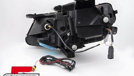 Prednja svjetla LED DRL (crna) / Chevrolet Camaro (2016-2018), LPCT16