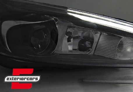 Prednja svjetla LED DRL (crna) / Ford Focus Mk3 Facelift (2014-2018), LPFO77