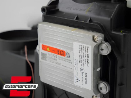 Prednja svjetla LED DRL Facelift look / Bentley Continental GT (2003-2008), LPBE01