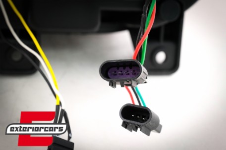 Prednja svjetla LED DRL SEQ žmigavci (crna) / Dodge Challenger (2008-2014), LPDO29