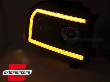 Prednja svjetla LED DRL SEQ žmigavci (crna) / Jeep Grand Cherokee WK (2005-2008), LPCH49