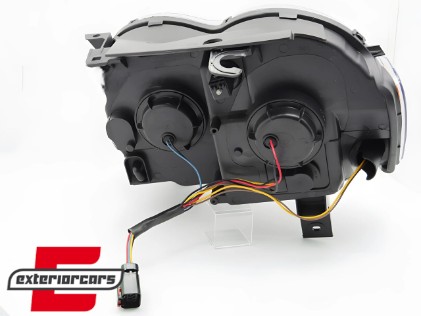 Prednja svjetla LED DRL SEQ žmigavci (crna) / Jeep Grand Cherokee WK (2005-2008), LPCH49