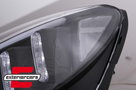 Prednja svjetla LED DRL SEQ žmigavci (crna) / Mercedes C-klasa W205 S205 A205 C205 (2014-2018), LPMEE7