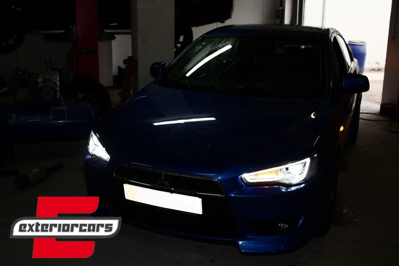 Prednja svjetla LED DRL SEQ žmigavci (crna) / Mitsubishi Lancer 8 (2007-2017), LPMI22