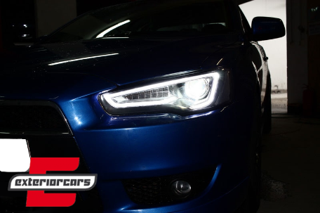 Prednja svjetla LED DRL SEQ žmigavci (crna) / Mitsubishi Lancer 8 (2007-2017), LPMI22
