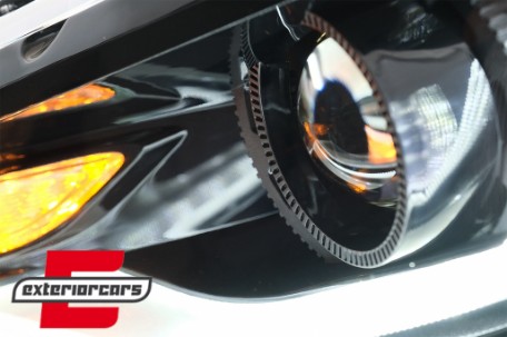 Prednja svjetla LED DRL SEQ žmigavci Facelift 2016 look (crna) / Chevrolet Camaro Mk5 Facelift (2013-2015), LPCT15