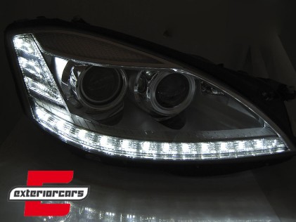 Prednja svjetla LED DRL SEQ žmigavci Facelift look (chrome) / Mercedes S-klasa W221 (2005-2009), LPMEC5