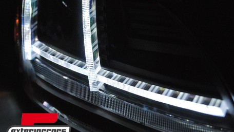 Prednja svjetla LED DRL SEQ žmigavci Xenon (crna) / Audi TT 8J (2010-2014), LPAUF2