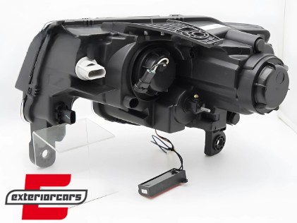 Prednja svjetla LED DRL TubeLight dizajn (crna) / Jeep Grand Cherokee (2016-2021), LPCH44