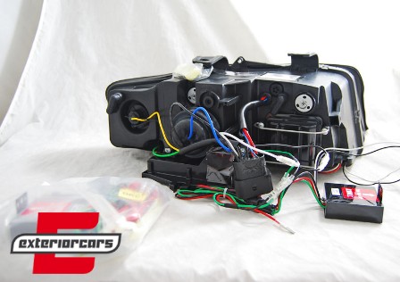 Prednja svjetla LED DRL TubeLights dizajn (crna) / Audi A4 B6 (2000-2004), LPAUB3