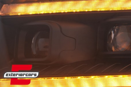 Prednja svjetla LED DRL TubeLights SEQ žmigavci (crna) / VW Crafter II (2017-), LPVWU1