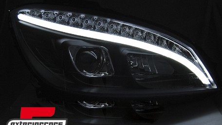 Prednja svjetla LED DRL W205 look (crna) / Mercedes C klasa W204 S204 limuzina karavan (2007-2010), LPMEB5