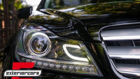 Prednja svjetla LED DRL Xenon look (crna) / Mercedes C-klasa W204 S204 C204 Facelift (2011-2014), LPME87
