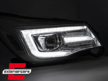 Prednja svjetla LED SEQ žmigavci TubeLight dizajn (chrome) / Subaru Forester IV (2013-2018), LPSU17