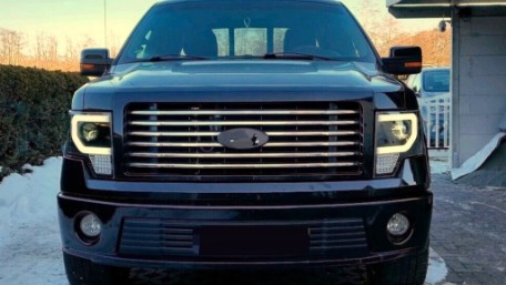 Prednja svjetla LED TubeLight dizajn (crna) / FORD F150 MK12 (2008-2014), LPFO88