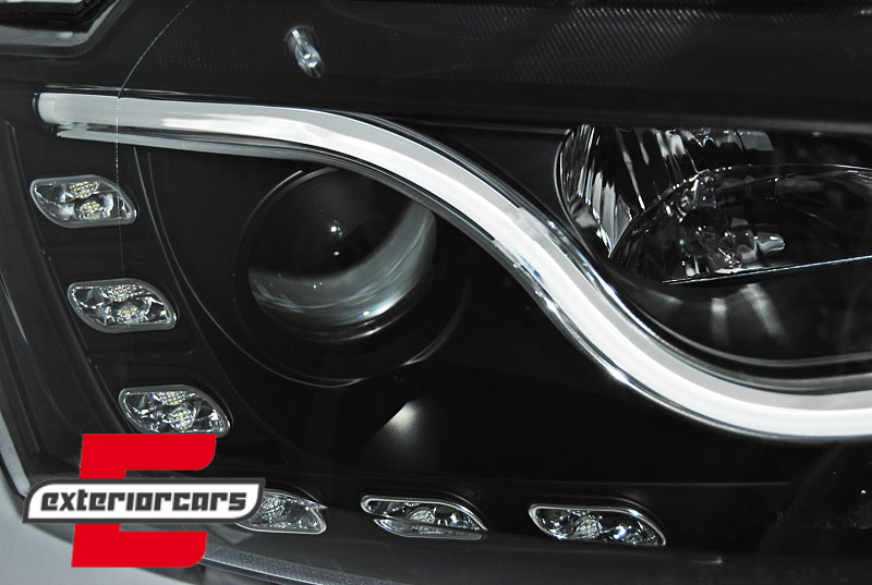 Prednja svjetla LED TubeLight DRL (crna) / Volkswagen Jetta Mk6 VI (2011-2017), LPVWL5