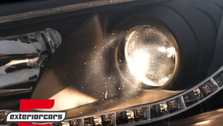 Prednja svjetla LED TubeLights (crna) / Audi A4 B6 (2000-2004), LPAUC3