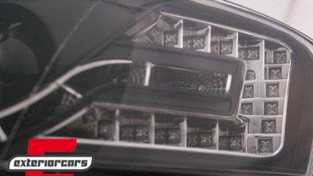Prednja svjetla LED TubeLights (crna) / Audi A4 B7 (2004-2008), LPAUC5