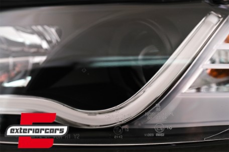 Prednja svjetla LED TubeLights dizajn (crna) / Audi A4 B6 (2000-2004), LPAU88