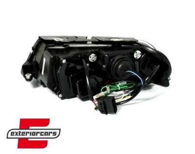 Prednja svjetla True DRL (crna) / Volkswagen Passat B5 3BG (09.2000-03.2005), LPVWD9
