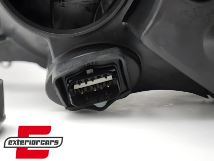 Prednje svjetlo (desna strana) / Citroen C3 II (2009-2013) DS3 (2009-2016), 20-12257-05-2