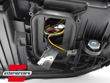 Prednje svjetlo LED (desna strana) / Mercedes E klasa W213 S213 (01.2016-12.2019), FME09R