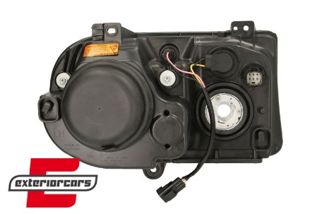 Prednje svjetlo (lijeva strana) / CHRYSLER 300 C (09.2004-11.2012), 20-12318-05-2