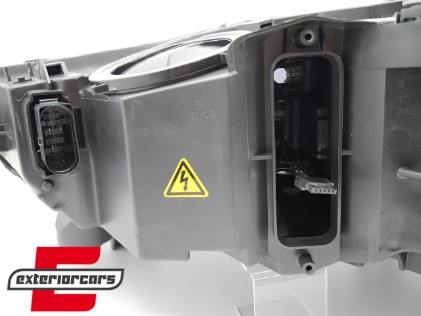 Prednje svjetlo Xenon (desna strana) / AUDI Q7 4M (01.2015-06.2019), 20-9959-16-9