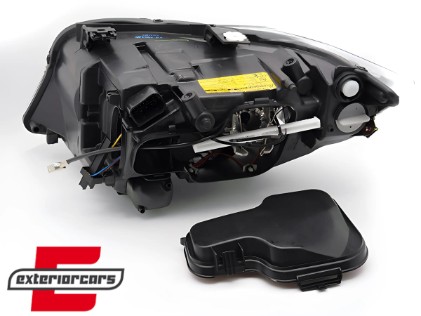 Prednje svjetlo Xenon (desna strana) / BMW serije 3 E90 E91 (01.2005-08.2008), 20-12449-06-2