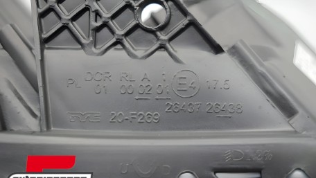 Prednje svjetlo Xenon (desna strana) / MITSUBISHI L200 (09.2015-05.2019), FMI02R