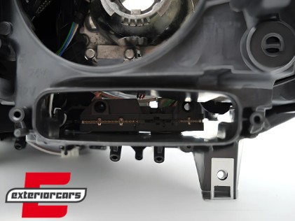 Prednje svjetlo Xenon (lijeva strana) / BMW serije 5 F10 F11 (01.2009-06.2013), 20-12778-06-9