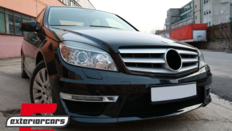 Prednji branik C63 AMG Facelift dizajn / Mercedes C-klasa W204 S204 C204 (2007-2015), FBMBW204AMGF