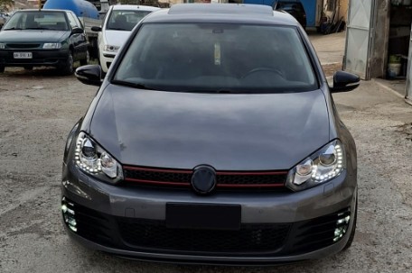 Prednji branik GTI dizajn & prednji nastavak branika (piano crna) / VW Golf VI 6 Hatchback Coupe (2008-2013), COFBVWG6GTIFBSPB