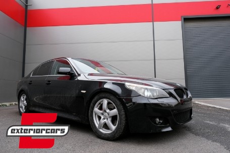 Prednji branik M5 dizajn (PDC 24mm) / BMW serije 5 E60 E61 (2003-2007), ZPBM95