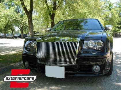 Prednji branik Rolls Royce Phantom look / Chrysler 300C (2004-2010), FBCH300C