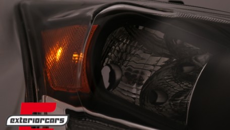 Prednji farovi LED DRL (crna) / Lexus CT ZWA10 (2010-2016), HLLXCT15