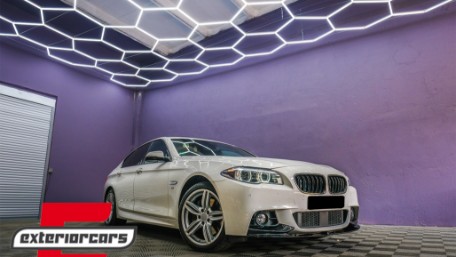 Prednji splitter M-Performance dizajn (piano crna) / BMW serije 5 F10 F11 limuzina karavan (2011-2017), 5111403-2JOM