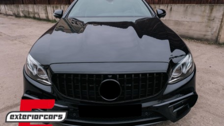 Prednji splitteri (piano crna) / Mercedes E-klasa W213 S213 C238 A238 Sport Line E53 (2016-2020), GCP-SW-MB-088
