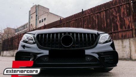 Prednji splitteri (piano crna) / Mercedes E-klasa W213 S213 C238 A238 Sport Line E53 (2016-2020), GCP-SW-MB-088